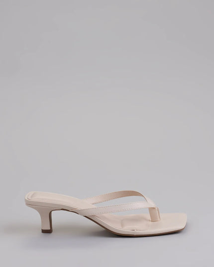 Windsor Feeling Chic Thong Square Toe Kitten Heels