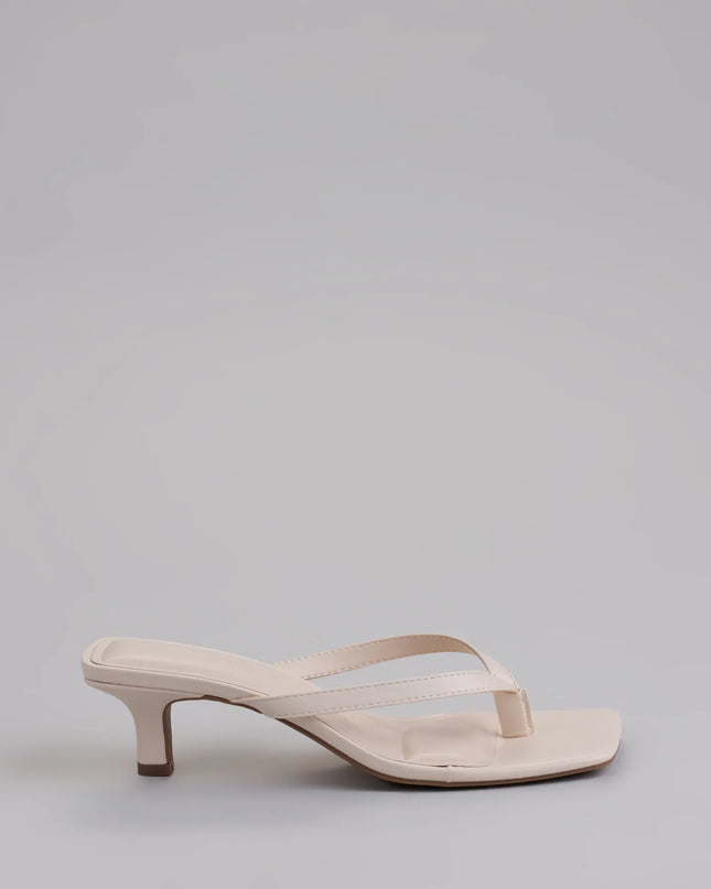 Windsor Feeling Chic Thong Square Toe Kitten Heels