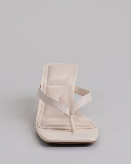 Windsor Feeling Chic Thong Square Toe Kitten Heels