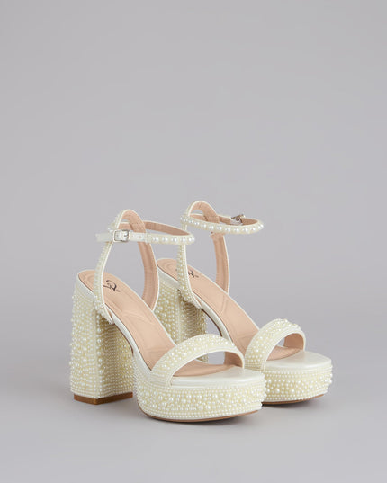 Windsor Here Comes The Glow Pearl Heels
